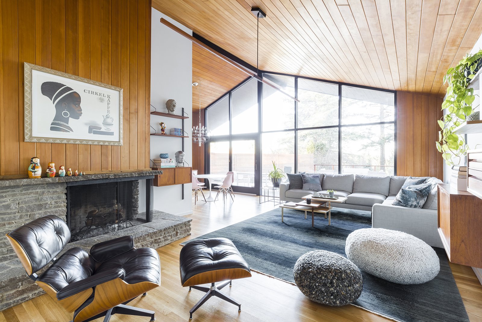 7 desain interior mid-century modern